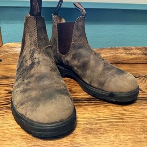 Blundstone size 8